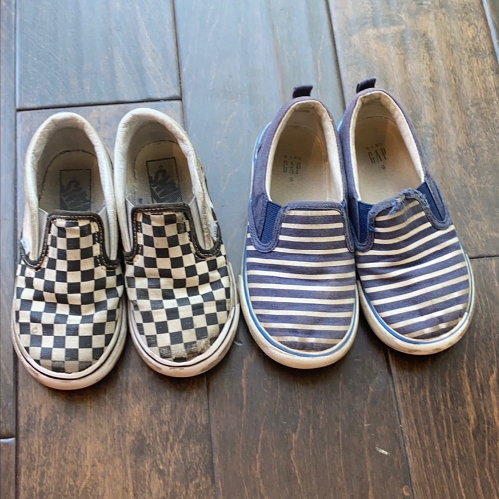 Boys slip on tennis shoes. Vans and Gap